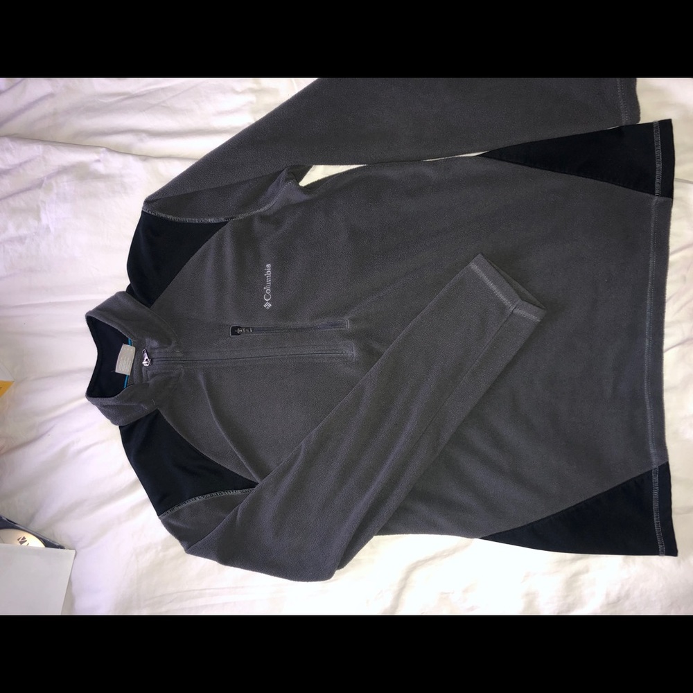 dark gray Columbia pull over, quarter zip